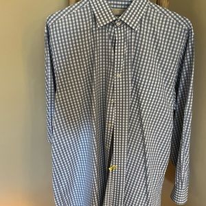 Michael Kors shirt in great shape 18 34/35